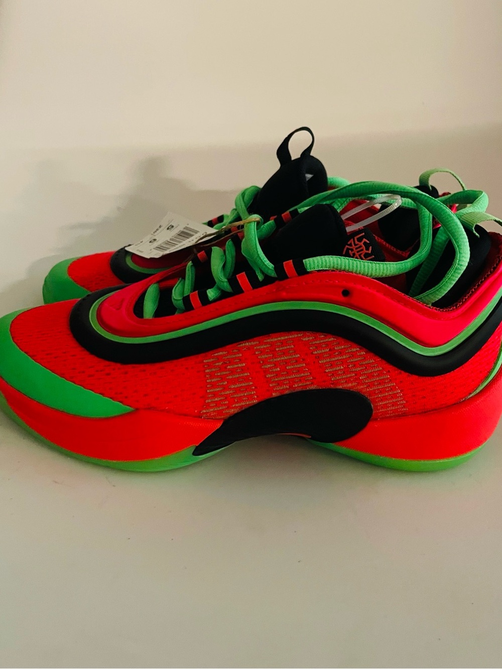 NEW ADIDAS D.O.N Issue #6 “Big Apple”Basketball Shoes Neon Lucid Red Men 5 W 6